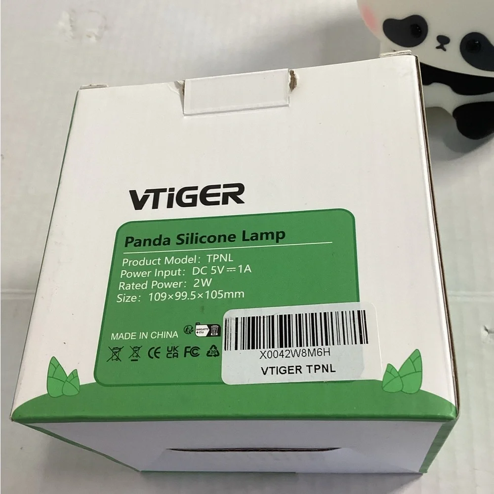 Panda Silicone Nightlight Lamp USB Charger included - Picture 5 of 5